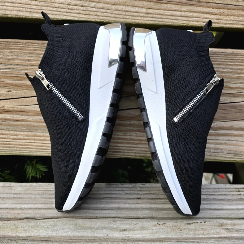 Steve Madden Omah Y2K Athleisure Minimalist Revival Chrome Heel Sneaker 7.5M